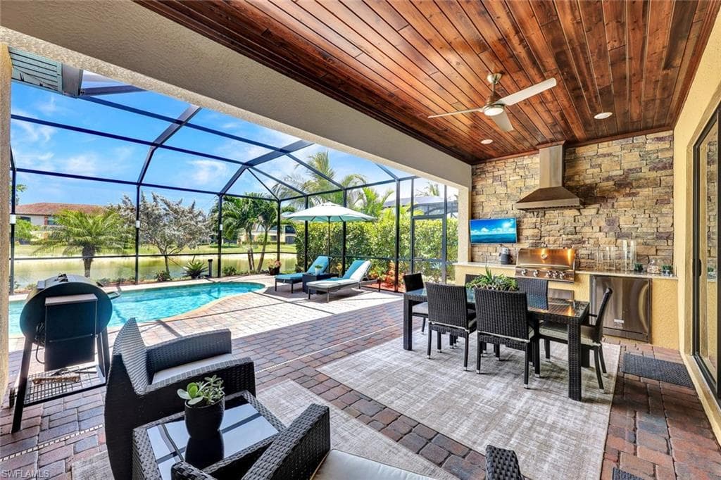 28101 Foxrock CT BONITA SPRINGS, FL 34135