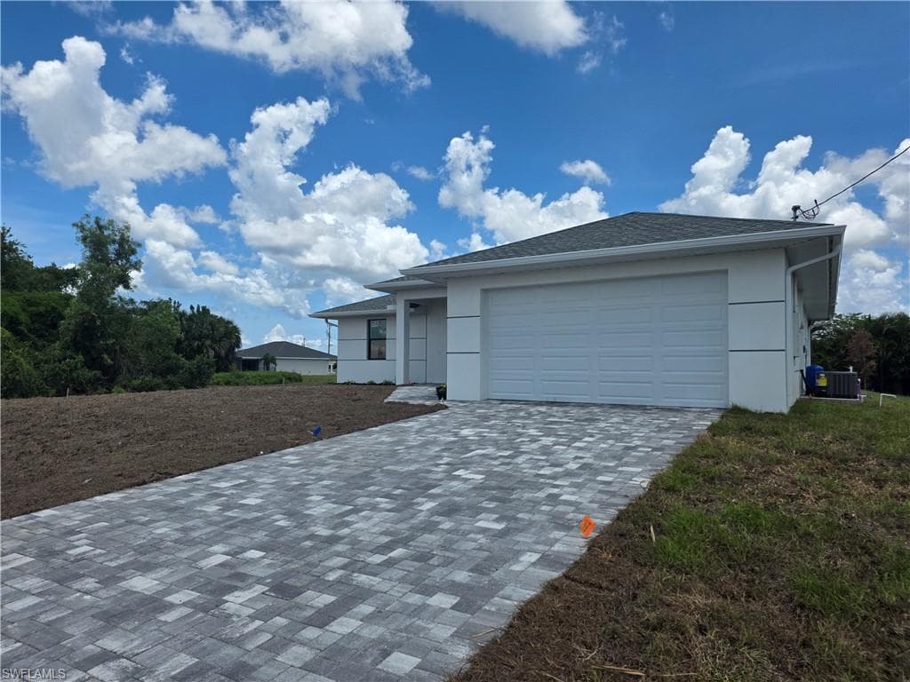 629 NW 28th TER CAPE CORAL, FL 33993