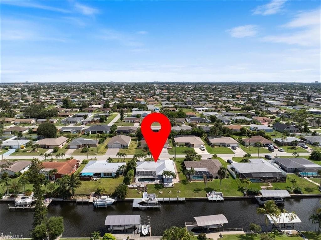 1121 SE 29th TER CAPE CORAL, FL 33904