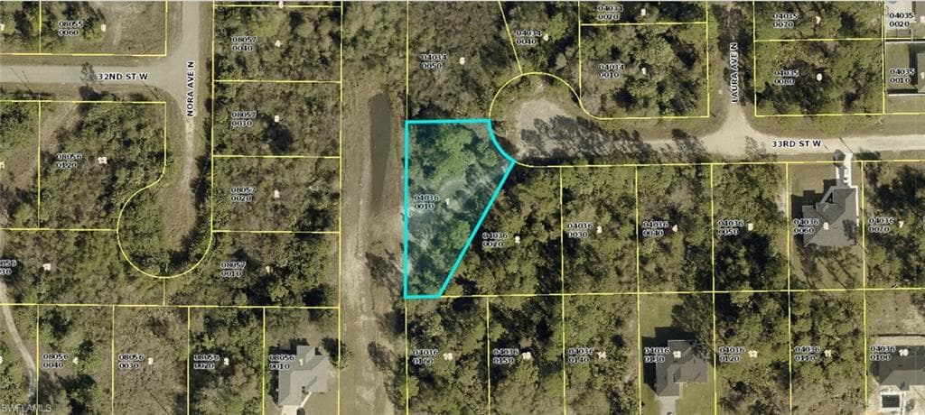 3015 33rd ST W LEHIGH ACRES, FL 33971