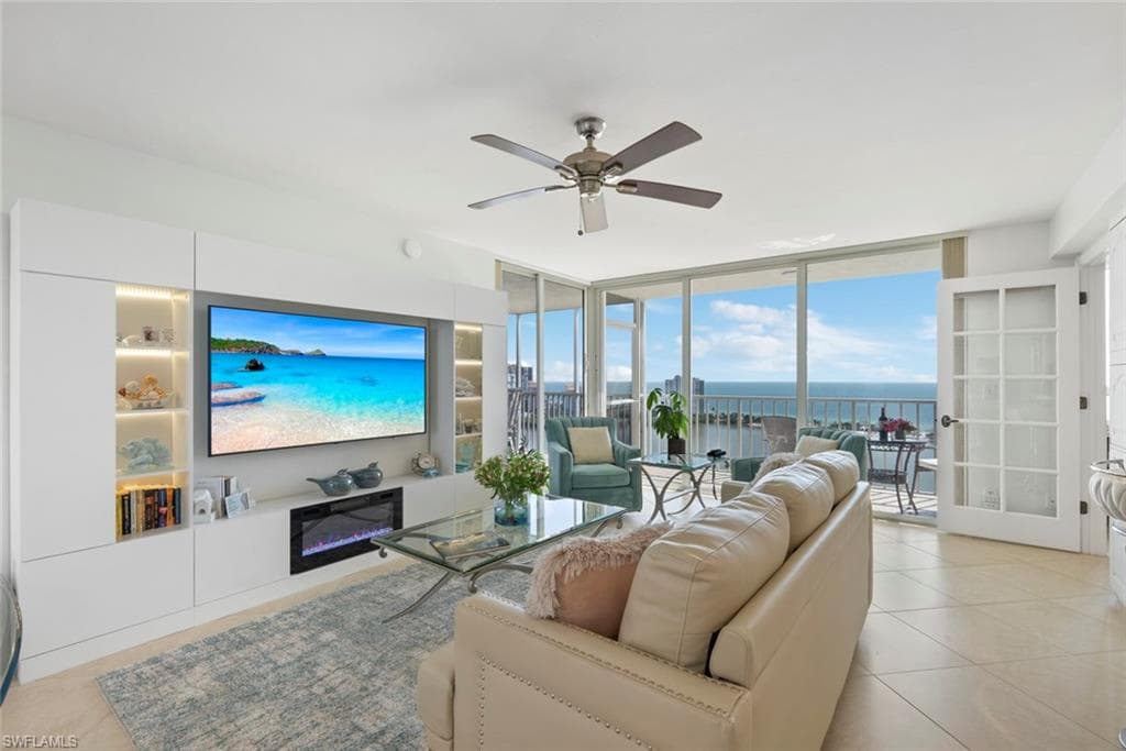 5550 Heron Point Dr 1902 NAPLES, FL 34108