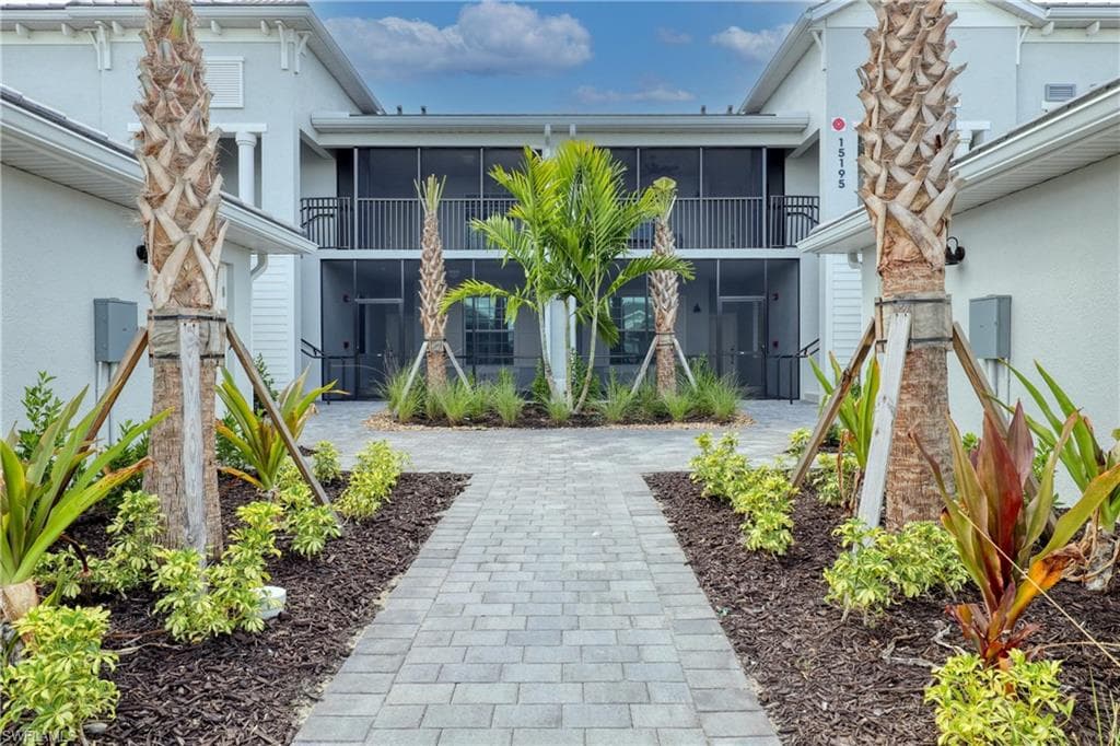 15195 Bluffton 917 PUNTA GORDA, FL 33982