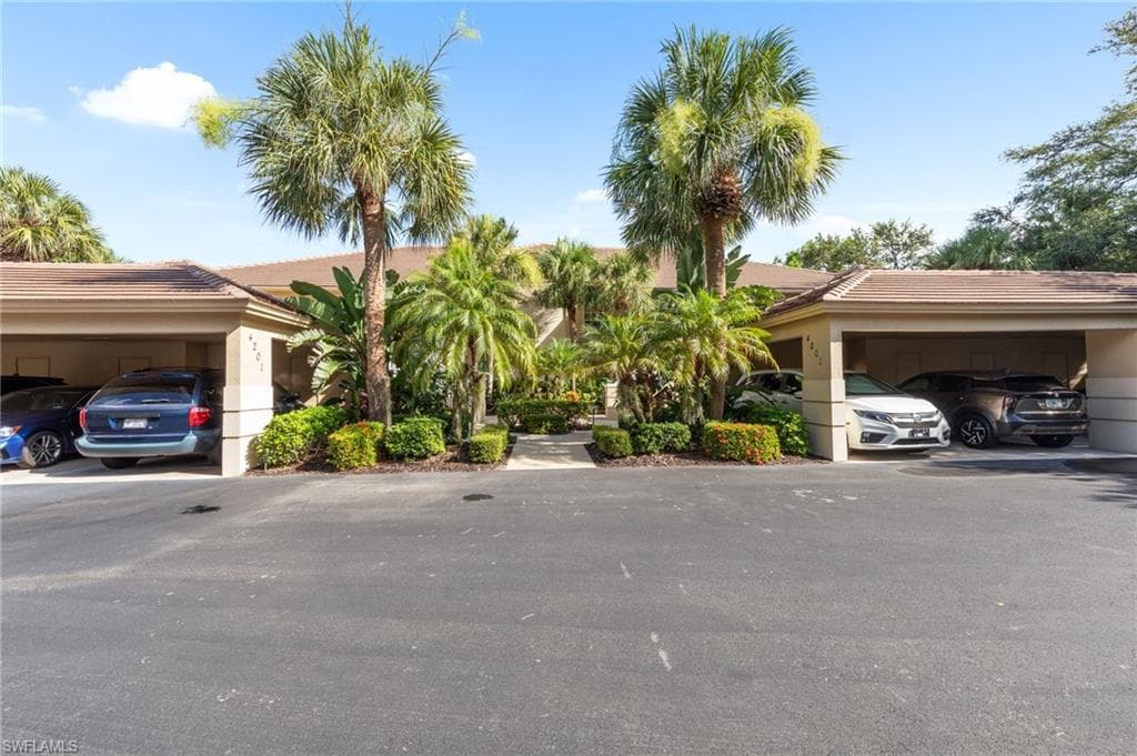 4201 Sawgrass Point DR 102 BONITA SPRINGS, FL 34134