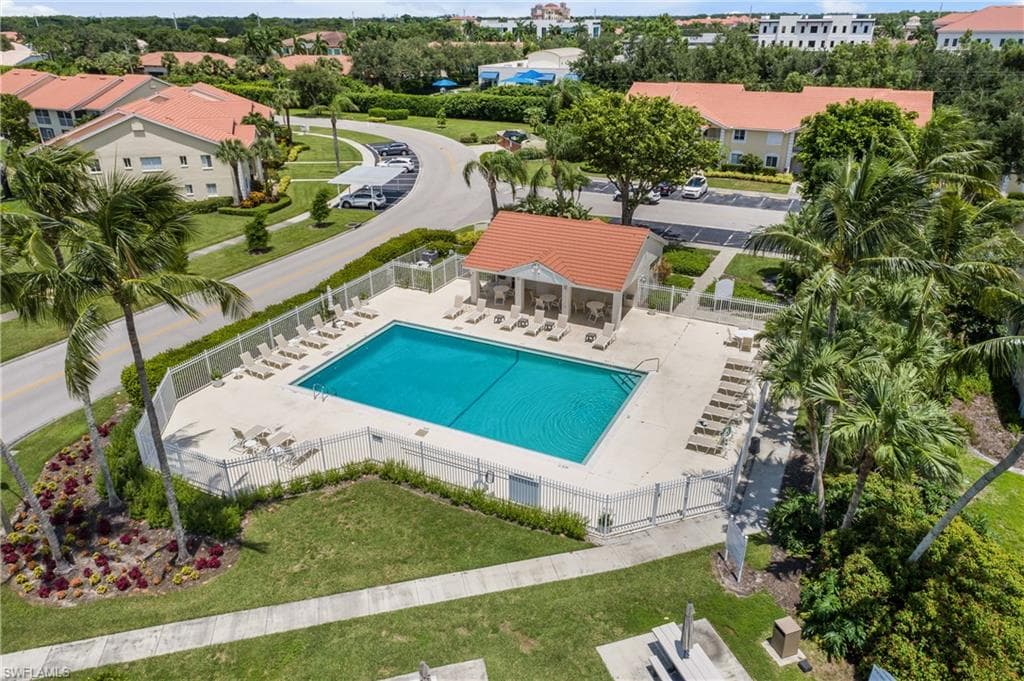 7754 Emerald CIR T202 NAPLES, FL 34109