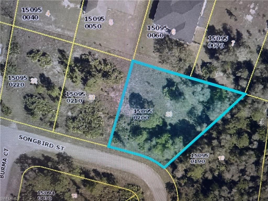 1263 Songbird ST FORT MYERS, FL 33913