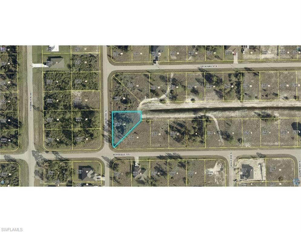 1123 Hallmark AVE S LEHIGH ACRES, FL 33974
