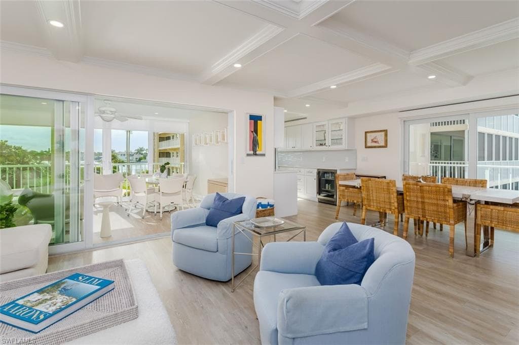 3450 Gulf Shore BLVD N 210 NAPLES, FL 34103