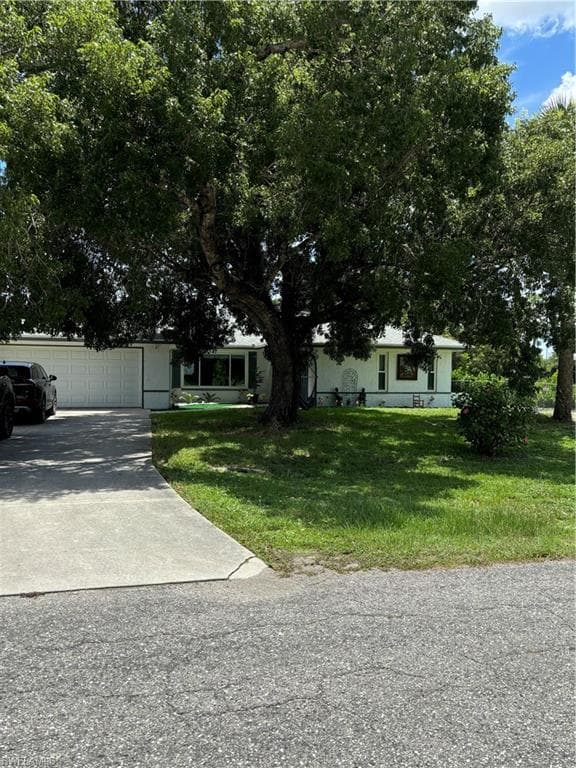 1108 Robert AVE LEHIGH ACRES, FL 33936