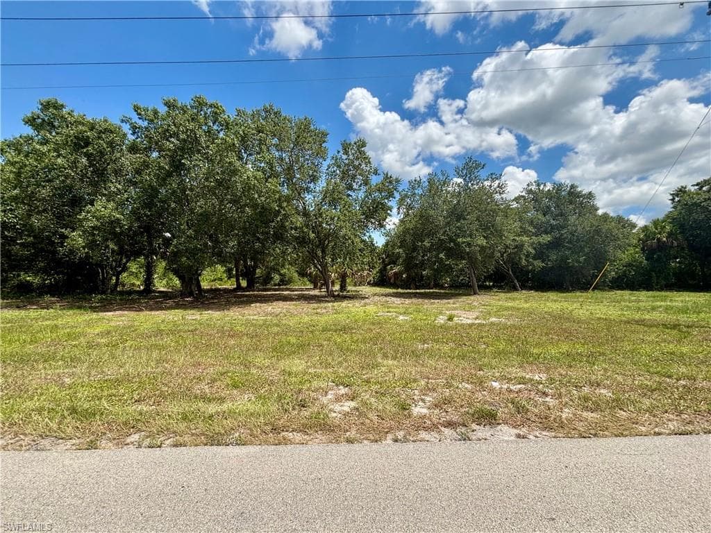 4403 E 2nd ST LEHIGH ACRES, FL 33936
