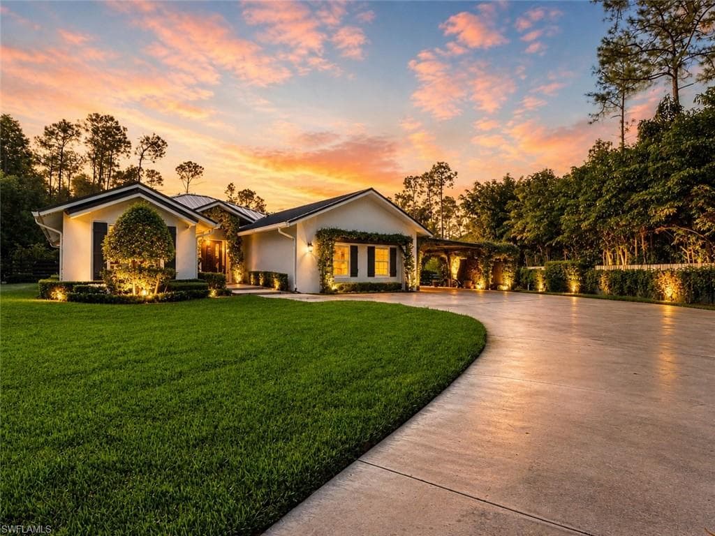 5840 Bur Oaks LN NAPLES, FL 34119