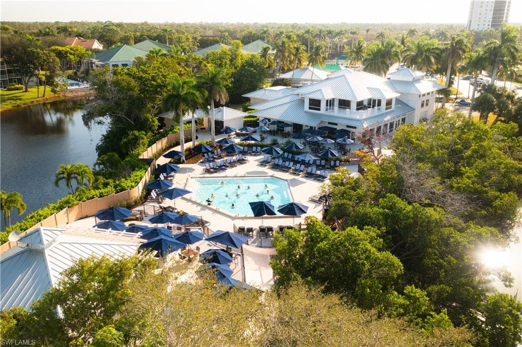 470 Bermuda Cove WAY 2-303 NAPLES, FL 34110