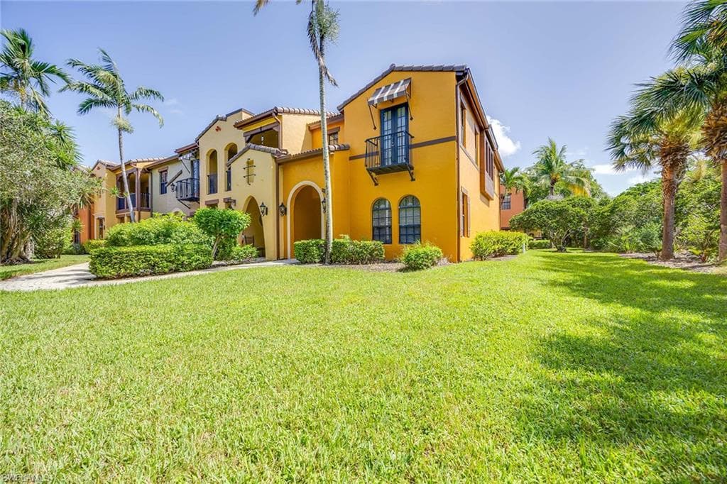 9134 Chula Vista ST 125 NAPLES, FL 34113