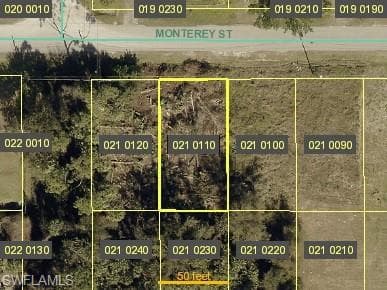 461 Monterey ST NORTH FORT MYERS, FL 33903