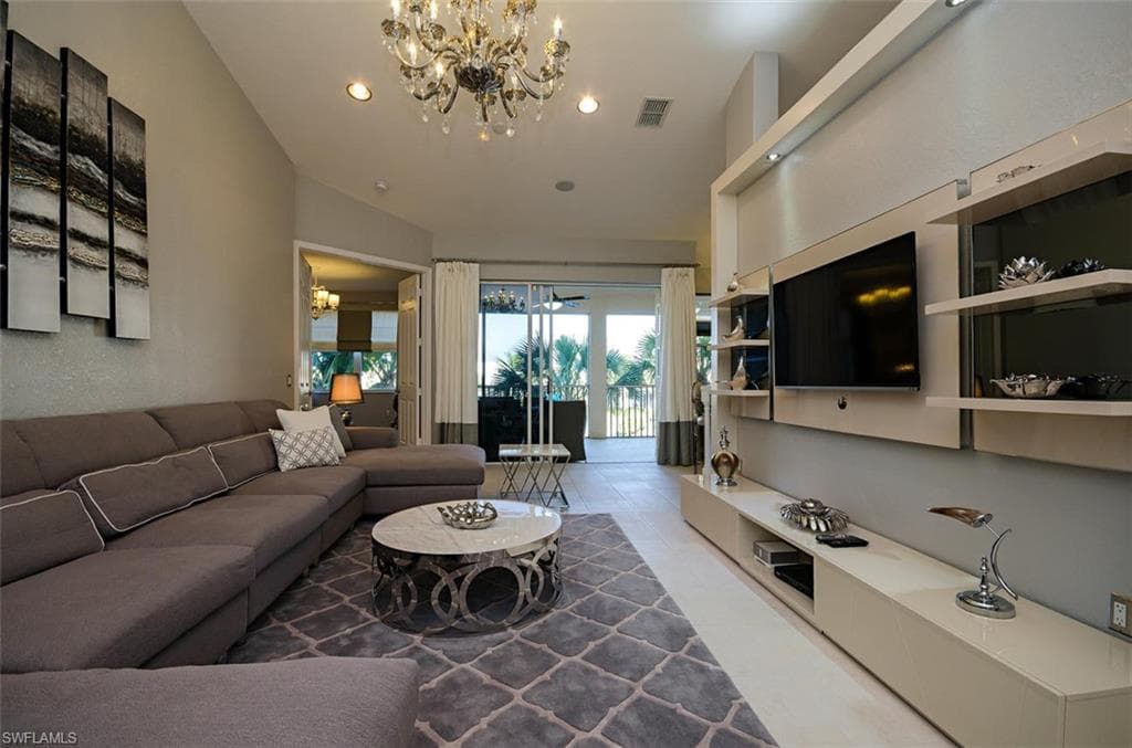4650 Hawks Nest WAY M202 NAPLES, FL 34114