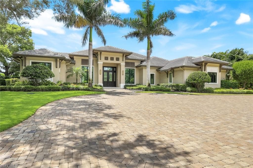 112 Hickory RD NAPLES, FL 34108