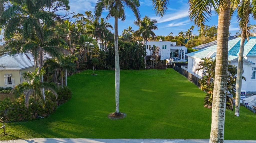 400 Wedge DR NAPLES, FL 34103