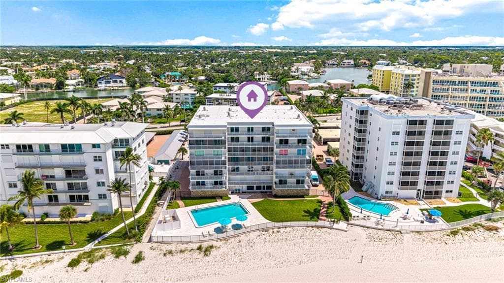 1977 GULF SHORE BLVD N 204 NAPLES, FL 34102
