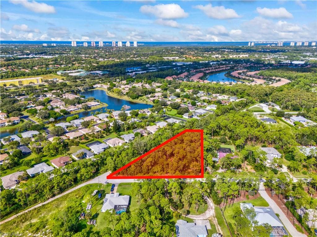 25650 Luci DR BONITA SPRINGS, FL 34135