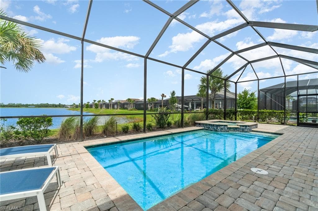17583 Winding Oak LN NORTH FORT MYERS, FL 33917
