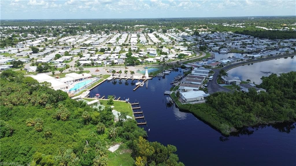 14513 Nathan Hale LN NORTH FORT MYERS, FL 33917
