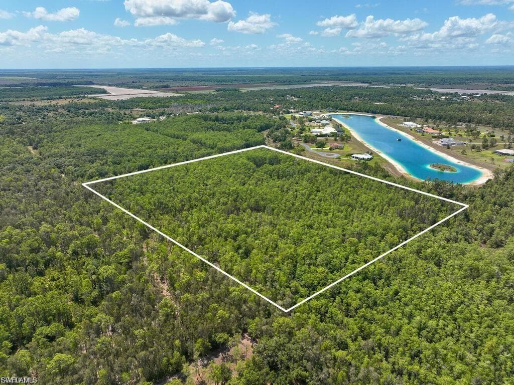 HAPPY DALE LN ESTERO, FL 33905