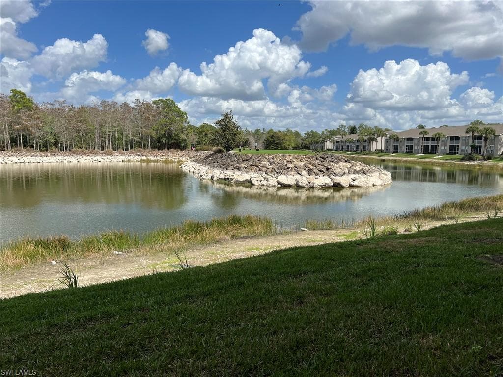 8555 Naples Heritage DR 214 NAPLES, FL 34112