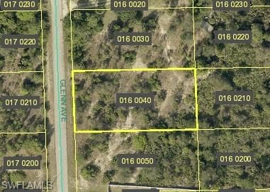 916 Glenn AVE LEHIGH ACRES, FL 33972