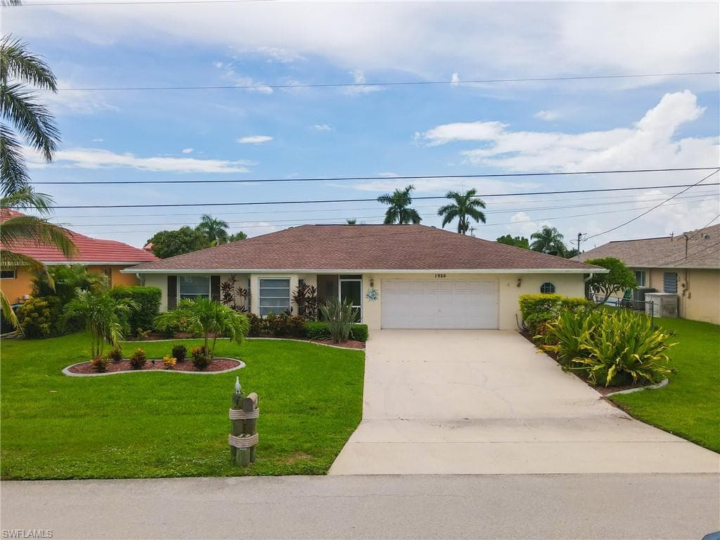 1926 SE 12th TER CAPE CORAL, FL 33990