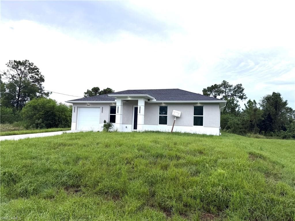 363 Hermosa AVE LEHIGH ACRES, FL 33974