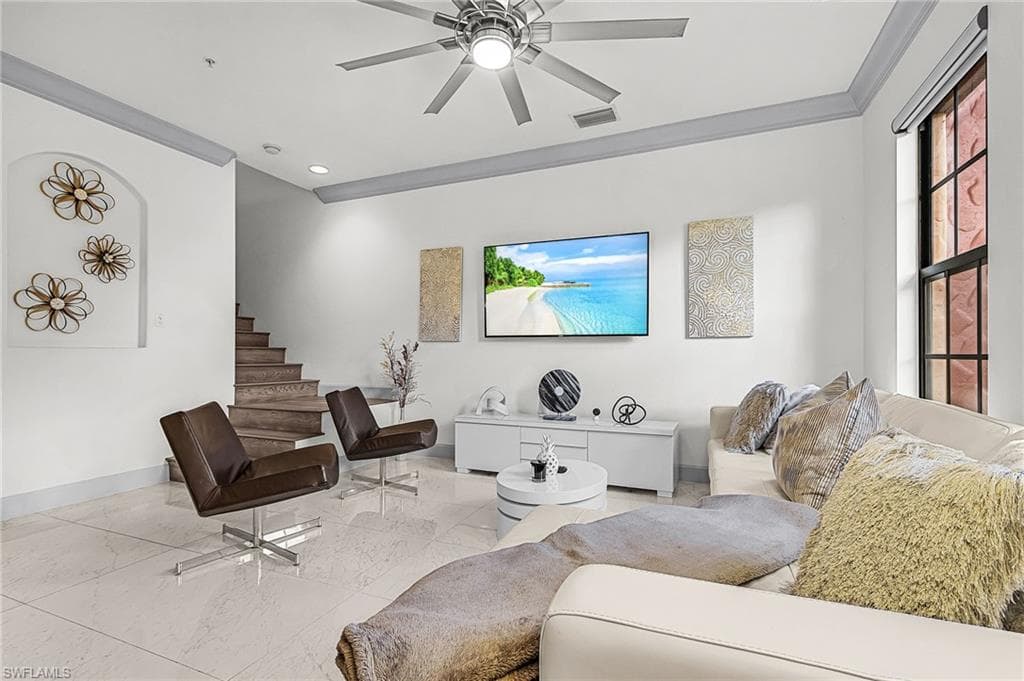 9108 Capistrano ST S 7405 NAPLES, FL 34113