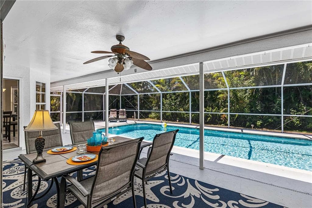 620 SE 21st TER CAPE CORAL, FL 33990