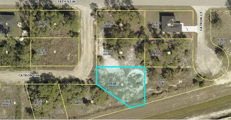 2515 Catron CIR LEHIGH ACRES, FL 33971