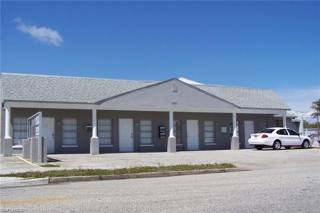 1211 Miramar ST 1 CAPE CORAL, FL 33904