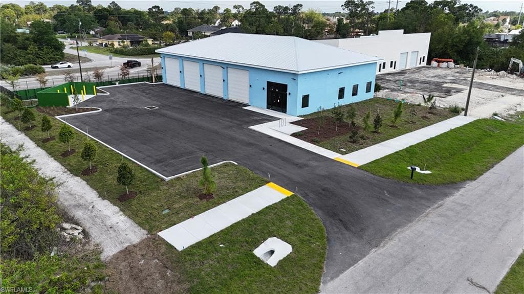 121 GRETCHEN AVE S LEHIGH ACRES, FL 33973