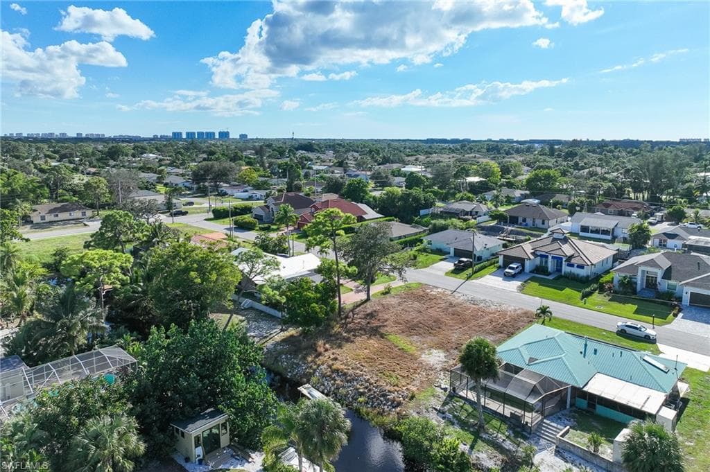 27298 Jolly Roger LN BONITA SPRINGS, FL 34135