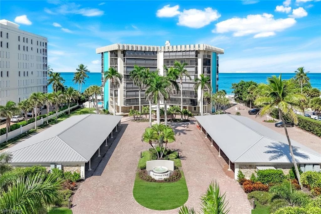 3399 Gulf Shore BLVD N 203 NAPLES, FL 34103
