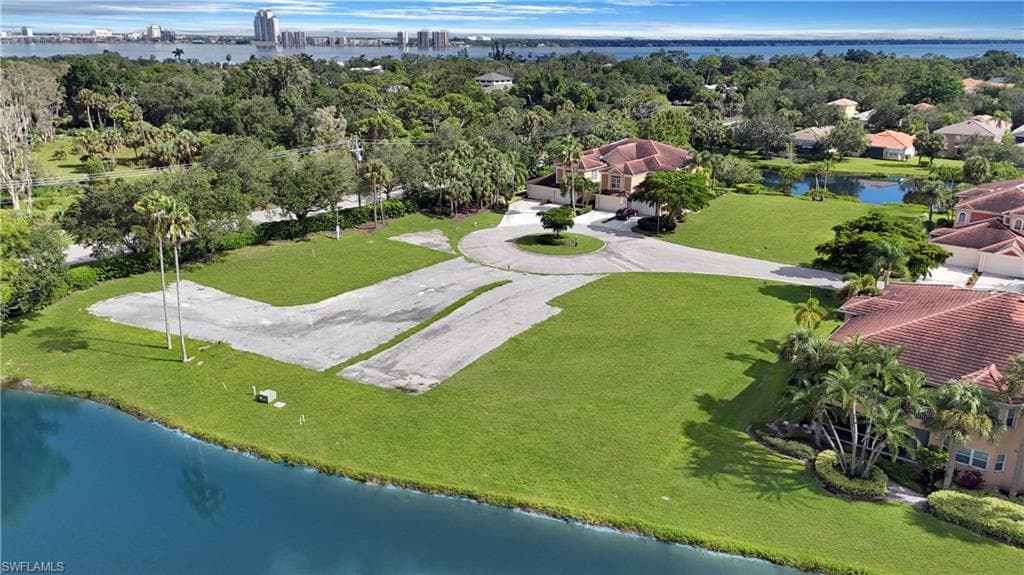 3191 Sea Trawler BEND NORTH FORT MYERS, FL 33903