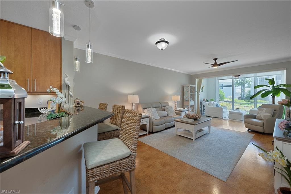 7058 Barrington CIR 102 NAPLES, FL 34108