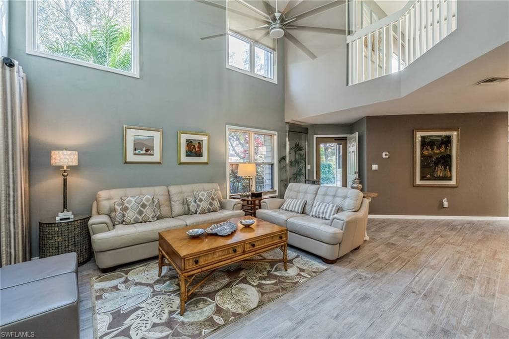 6652 Trident WAY J-1 NAPLES, FL 34108