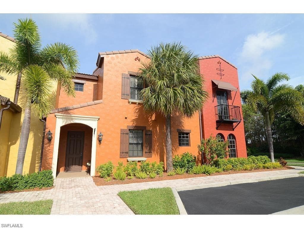 8997 Cambria CIR 2002 NAPLES, FL 34113