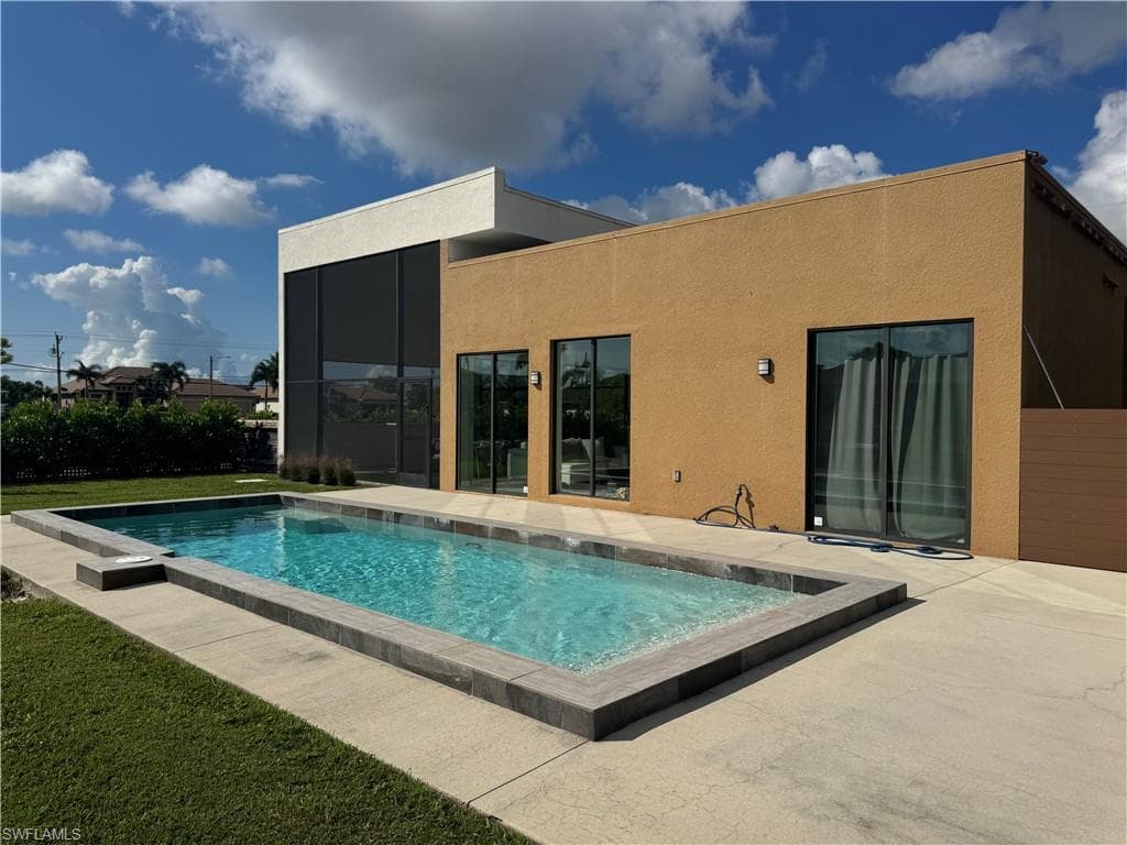 3923 13th AVE CAPE CORAL, FL 33914