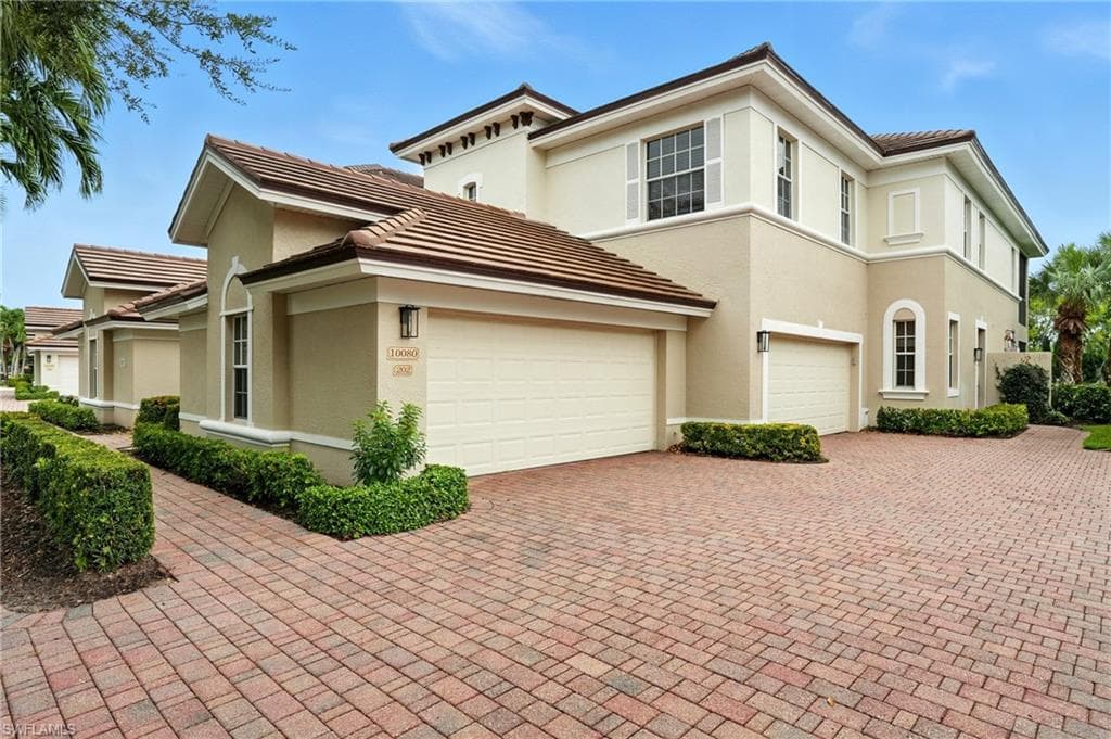 10080 Valiant CT 202 MIROMAR LAKES, FL 33913