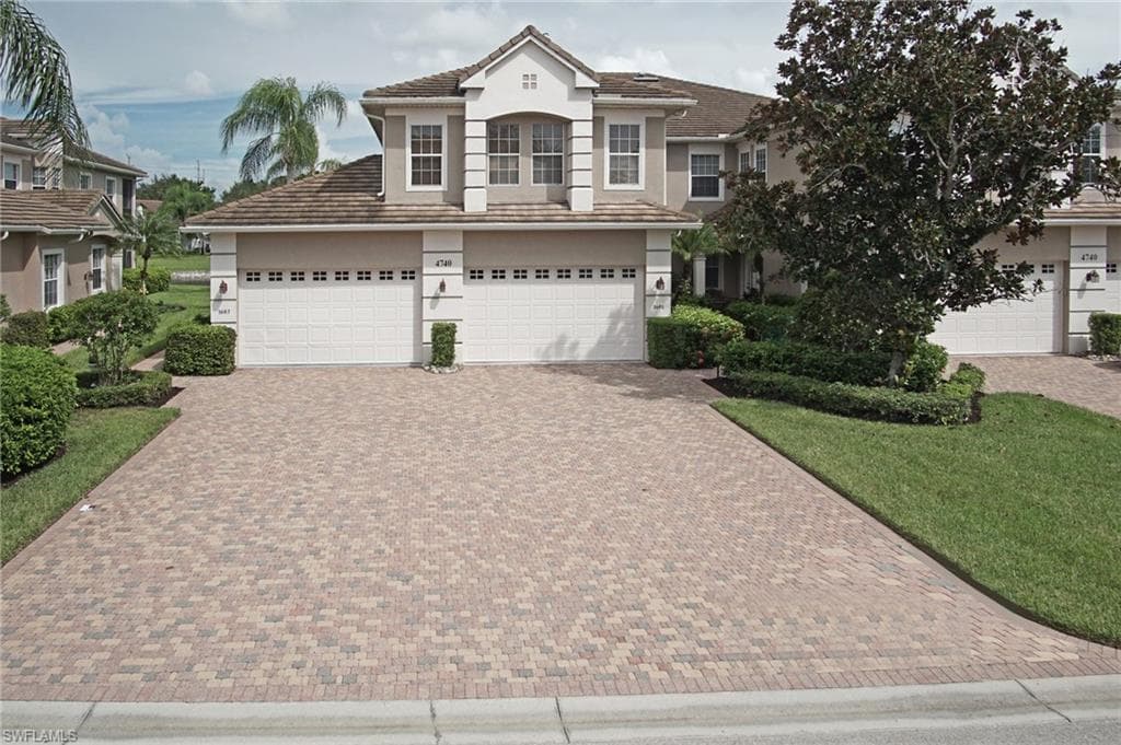 4740 Stratford CT 1603 NAPLES, FL 34105