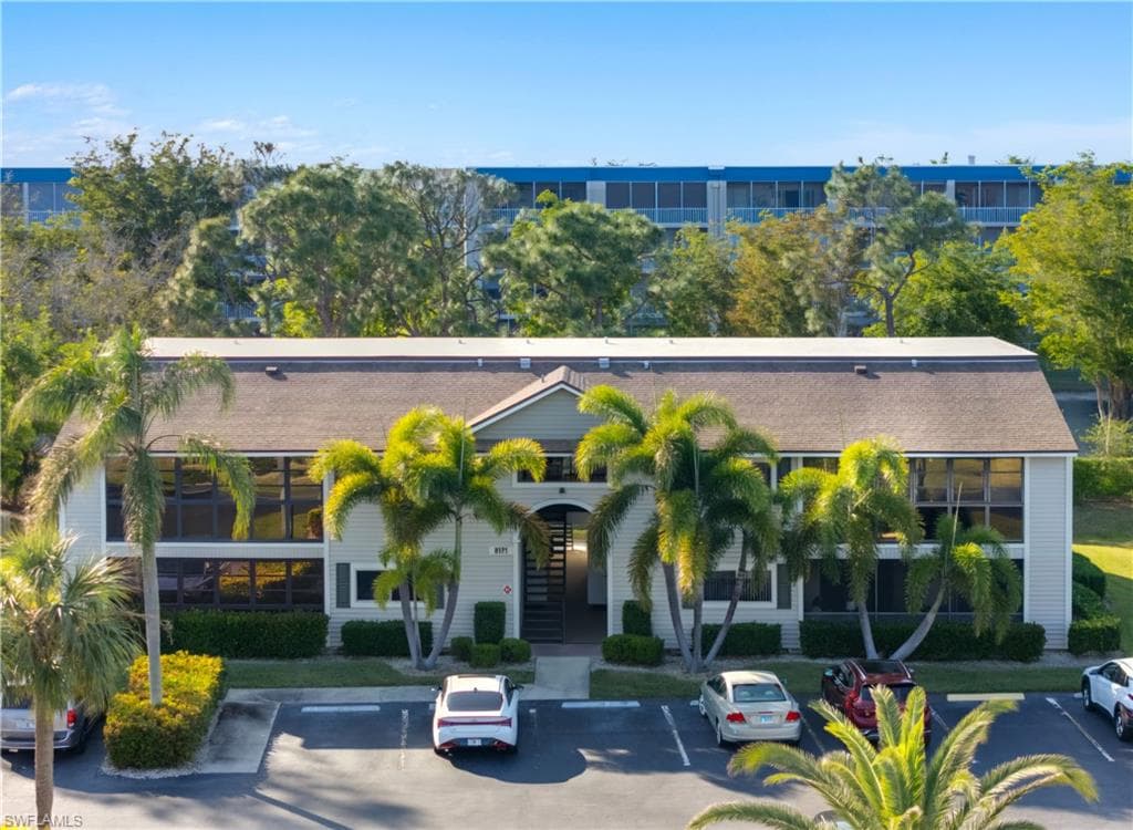 8171 S Woods CIR 8 FORT MYERS, FL 33919