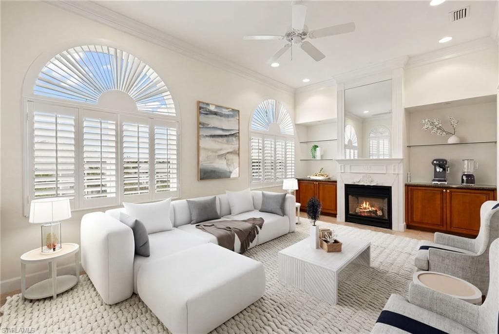 109 Barefoot CIR 22 BONITA SPRINGS, FL 34134