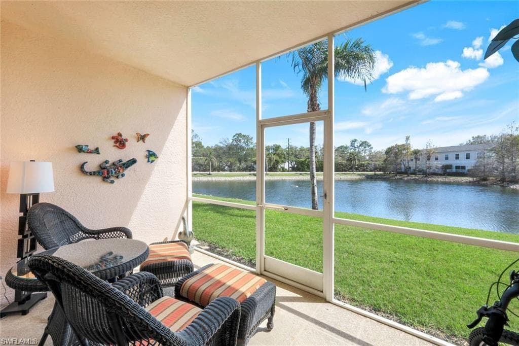 3250 Cypress Glen WAY 404 NAPLES, FL 34109