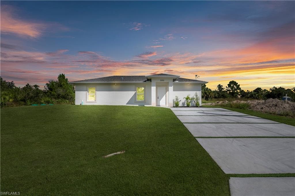 3302 39th ST W LEHIGH ACRES, FL 33971