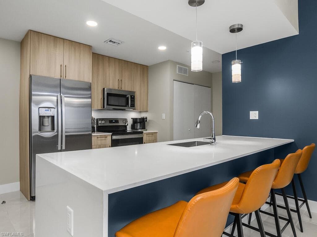26600 Rosewood Pointe DR B309 BONITA SPRINGS, FL 34135