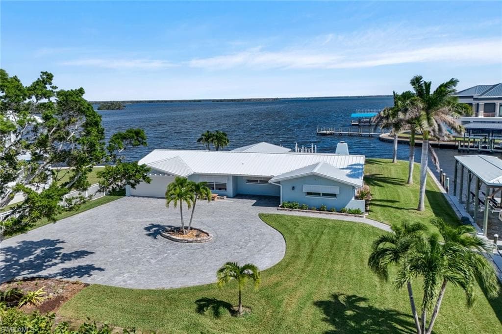 5596 Avenida Pescadora FORT MYERS BEACH, FL 33931