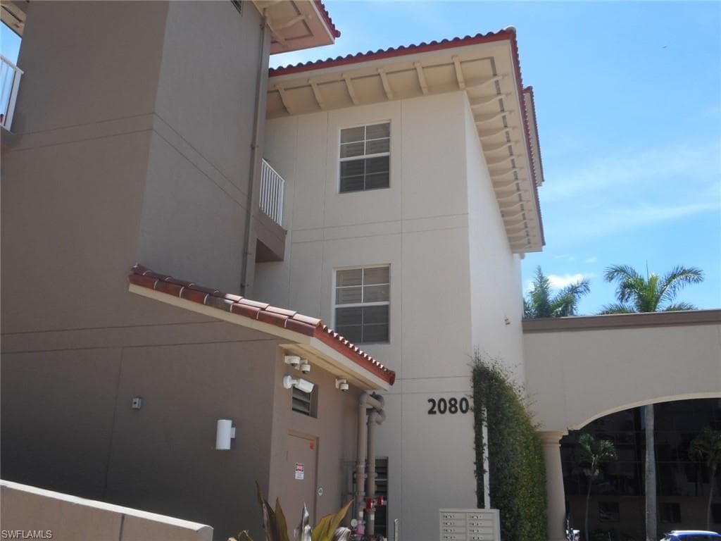 2080 1st ST 304 FORT MYERS, FL 33901
